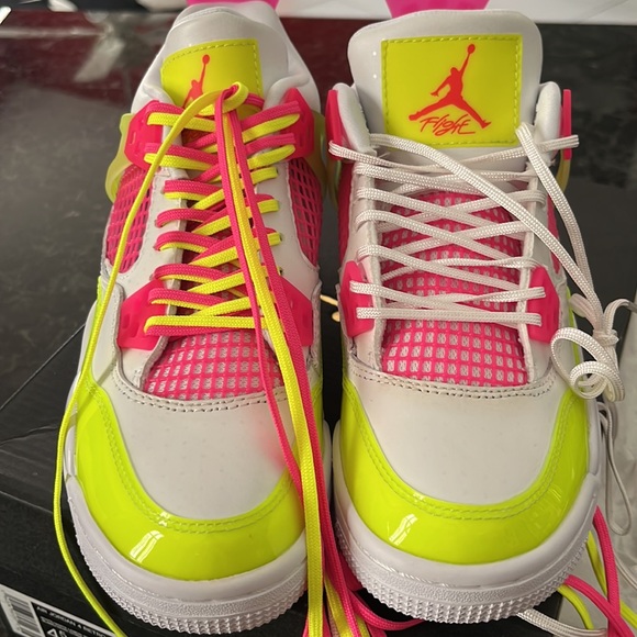 Air Jordan 4 Retro - Picture 6 of 8